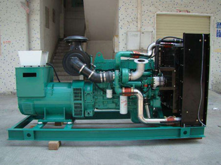 南京1100kw康明斯柴油发电机组图片 南京1100kw康明斯柴油发电机组图片